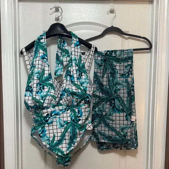 Gabi Fresh for swimsuits for all size 20 swimsuit sarong set - Picture 3 of 9